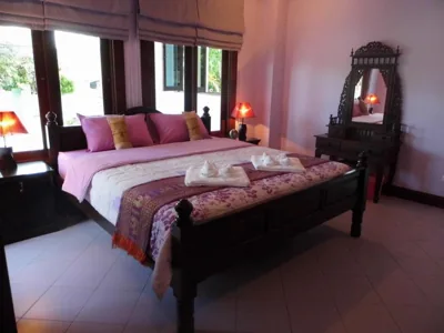 Deluxe-Doppelzimmer (2 Erwachsene + 1 Kind) — Majestic Villas Guesthouse Phuket.